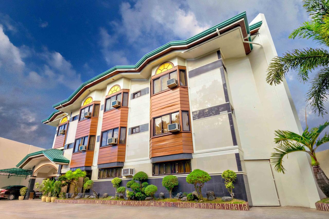 Zen Rooms Vest Grand Suites Bohol Tagbilaran City Exterior photo