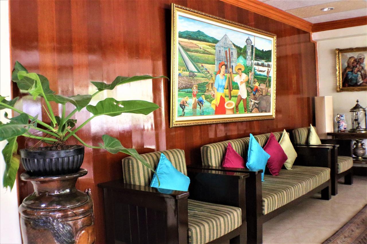 Zen Rooms Vest Grand Suites Bohol Tagbilaran City Exterior photo